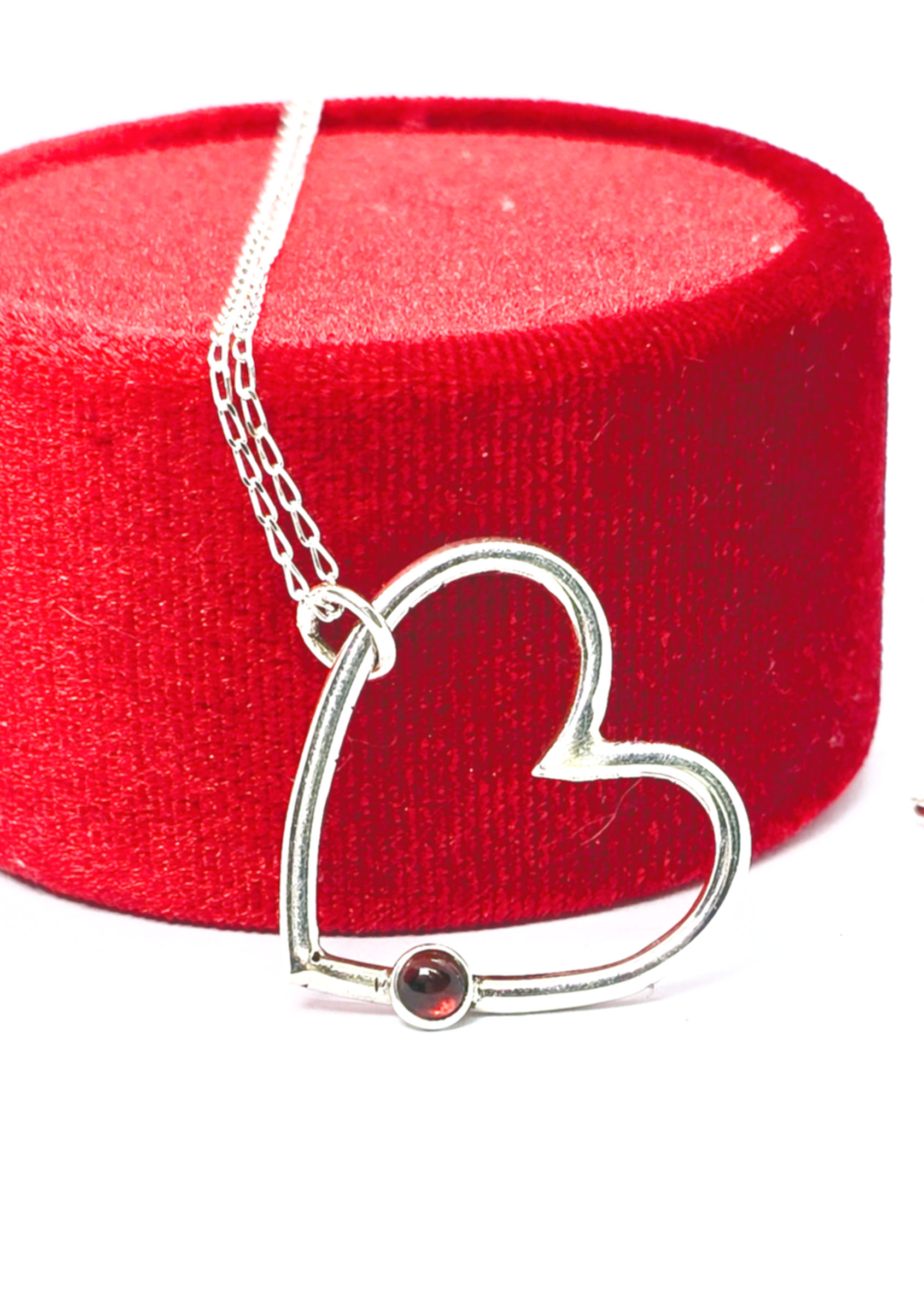 Open Heart Garnet set