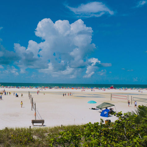 Back for another island getaway: Siesta Key's ever-popular Siesta Beach