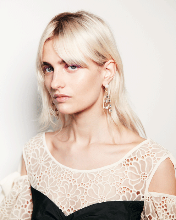 V_Earring02.gif