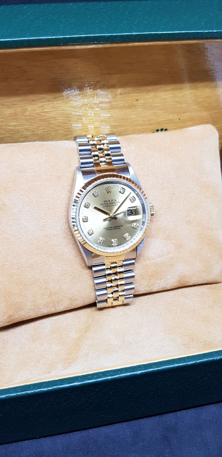 Thumbnail: Rolex Oyster Perpetual Big Diamonds Champagne Gold Datejust REF: 16233
