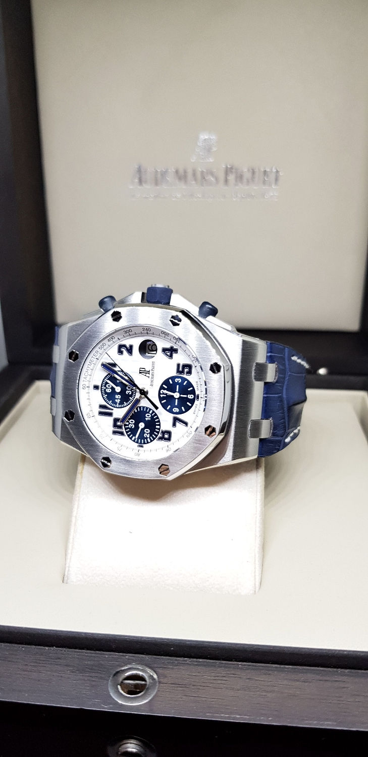 Thumbnail: Audemars Piguet ROO "Navy" Chronograph REF: 26170ST