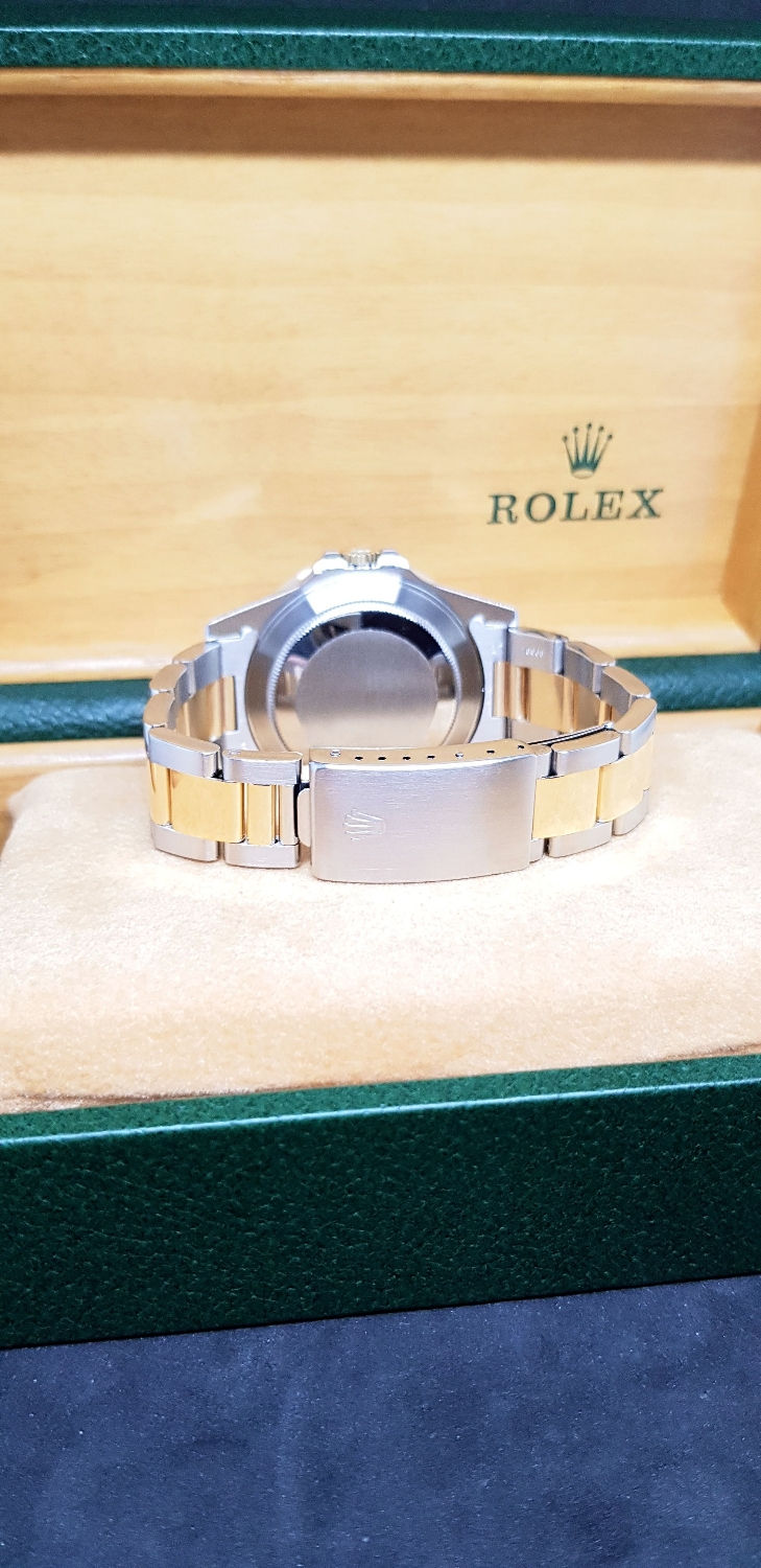 Thumbnail: Rolex Oyster Perpetual 18K Half Gold "Rootbeer" GMT Master 2 REF: 16713