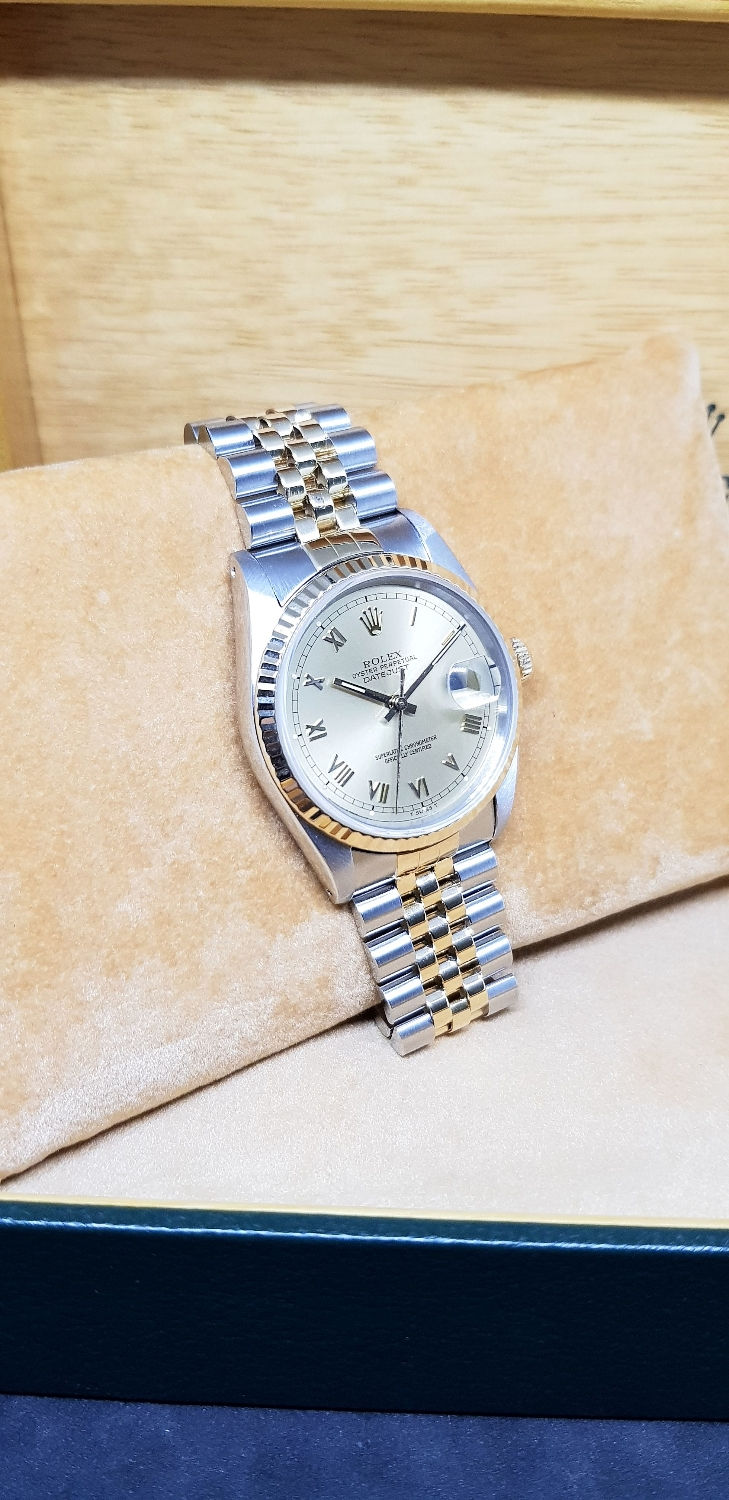 Thumbnail: Rolex Oyster Perpetual Champagne Roman Datejust REF: 16233