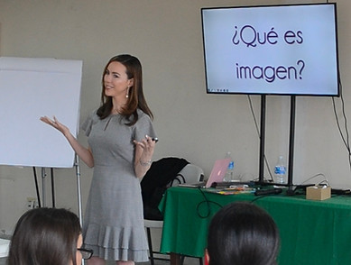 Usua Manero Conferencia de Imagen Pública Empresarial