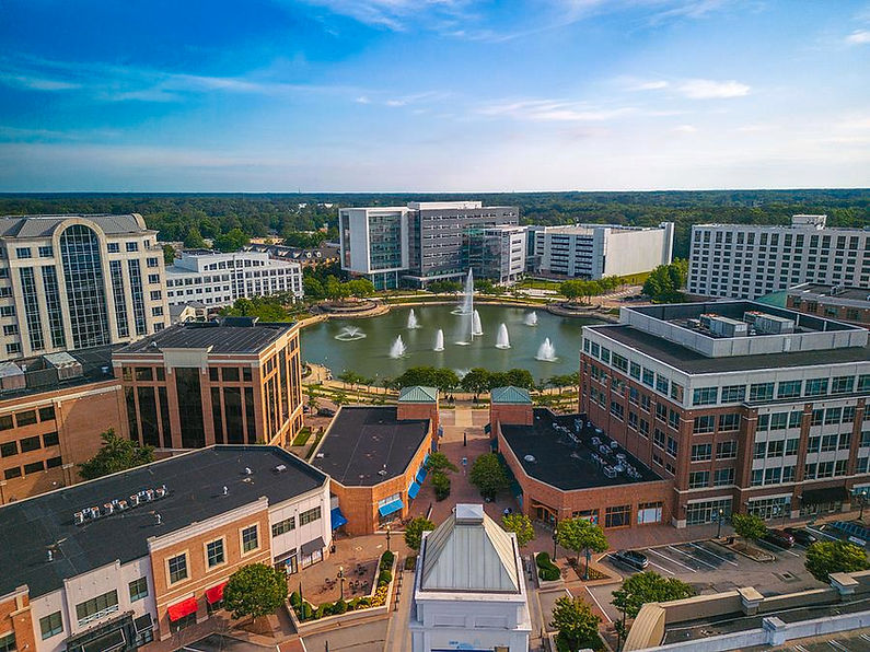 newport-news-virginia-usa-city-center-sean-pavone.jpg