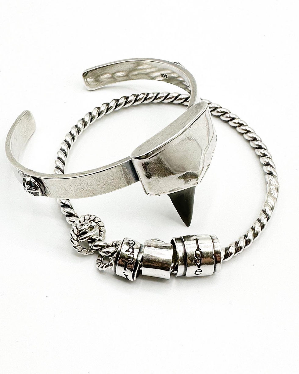 Thumbnail: Warrior cuff