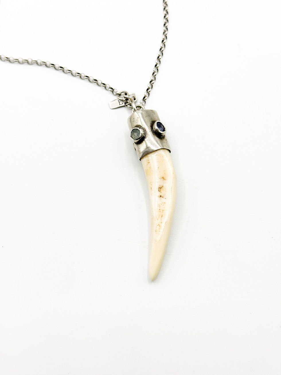 Thumbnail: Safari pendant