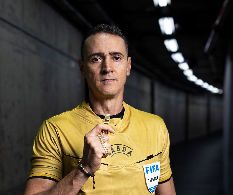 Wilmar Roldán: de rechazar sobornos de los paramilitares a pitar la final de la Copa América. Por Juan Francisco García