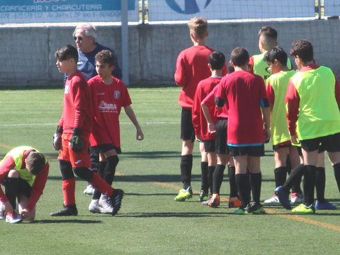 El infantil apabulló a La Vila