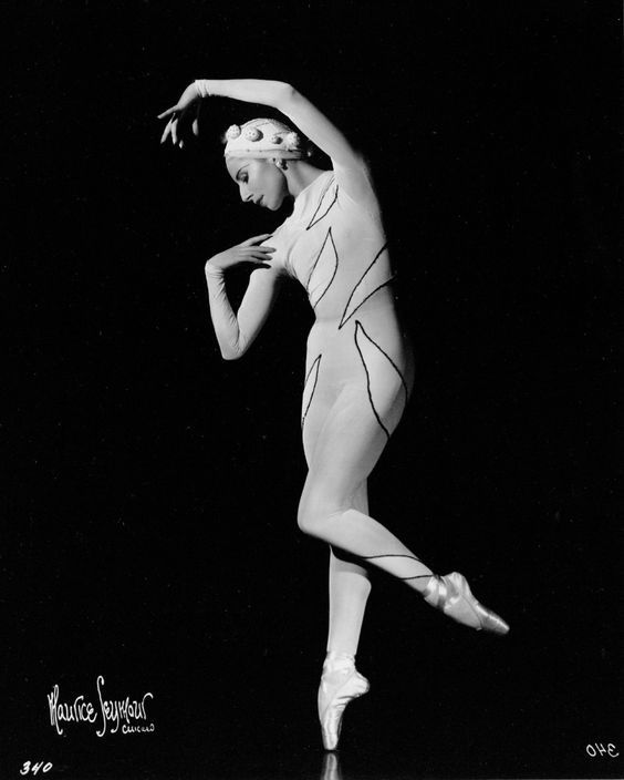 Alicia Markova dancing in Henri Matisse's costume  in "Rouge et Noir (1939")