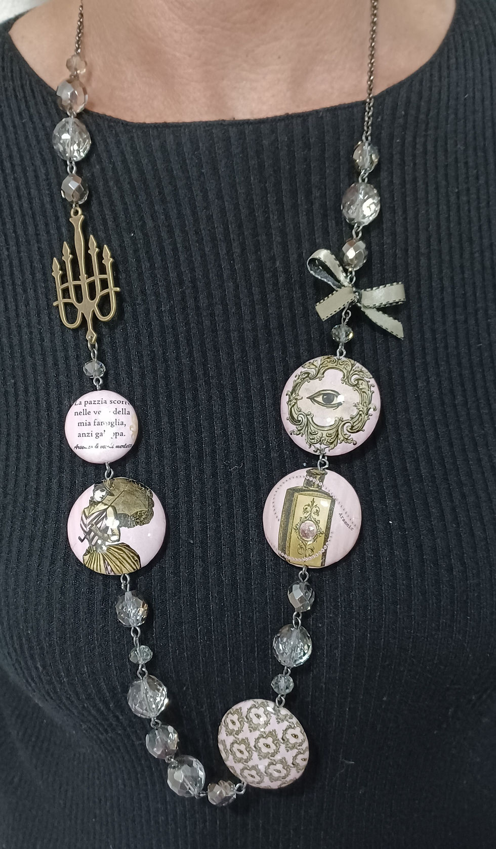 Miniatura: Collana con soggetti di fiabe