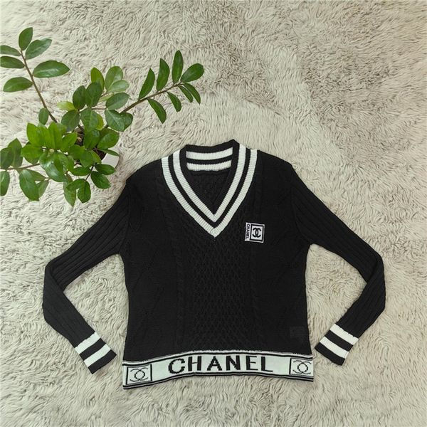 Thumbnail: Chanel Sweater