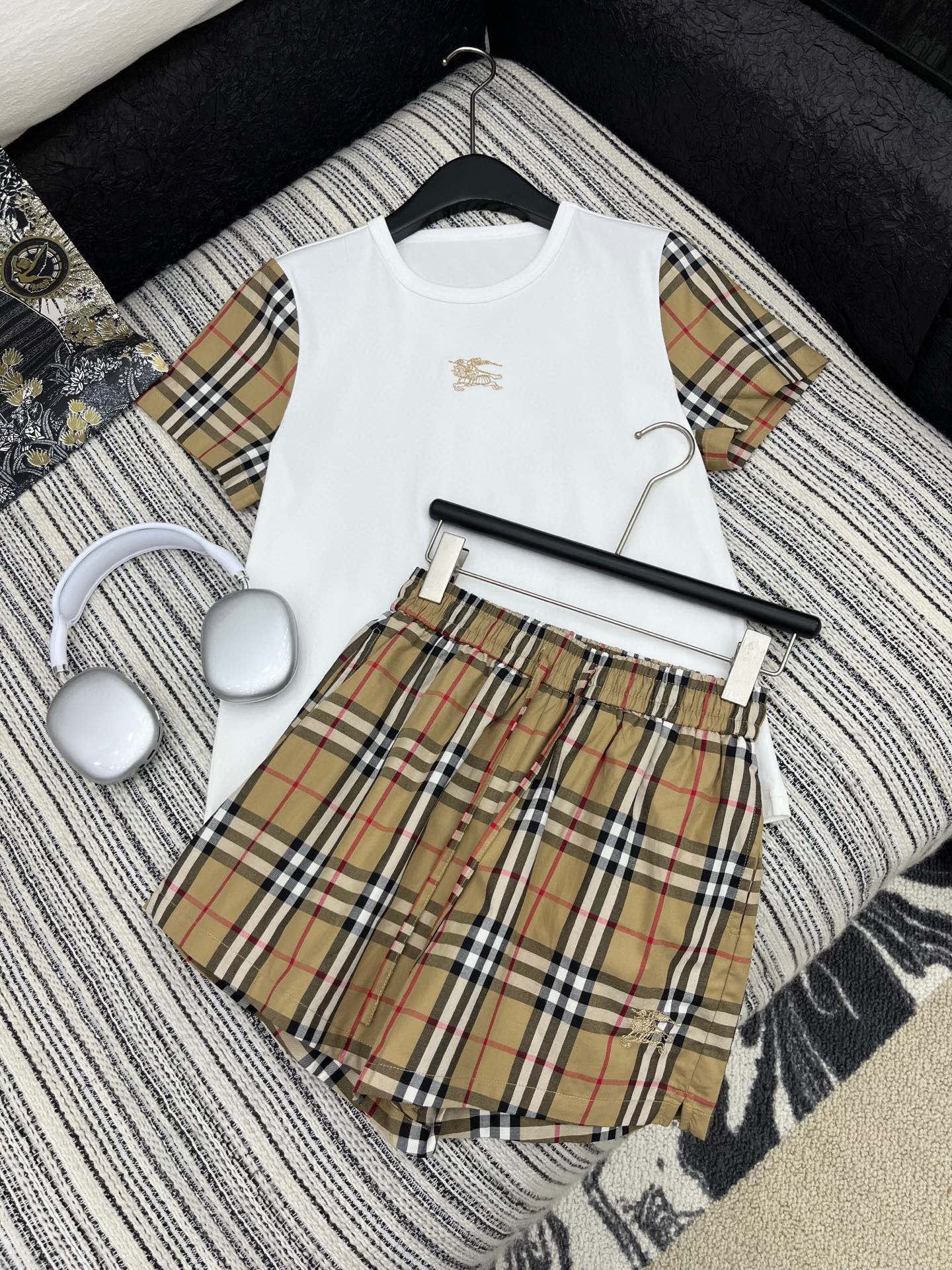 Burberry Skirt Set