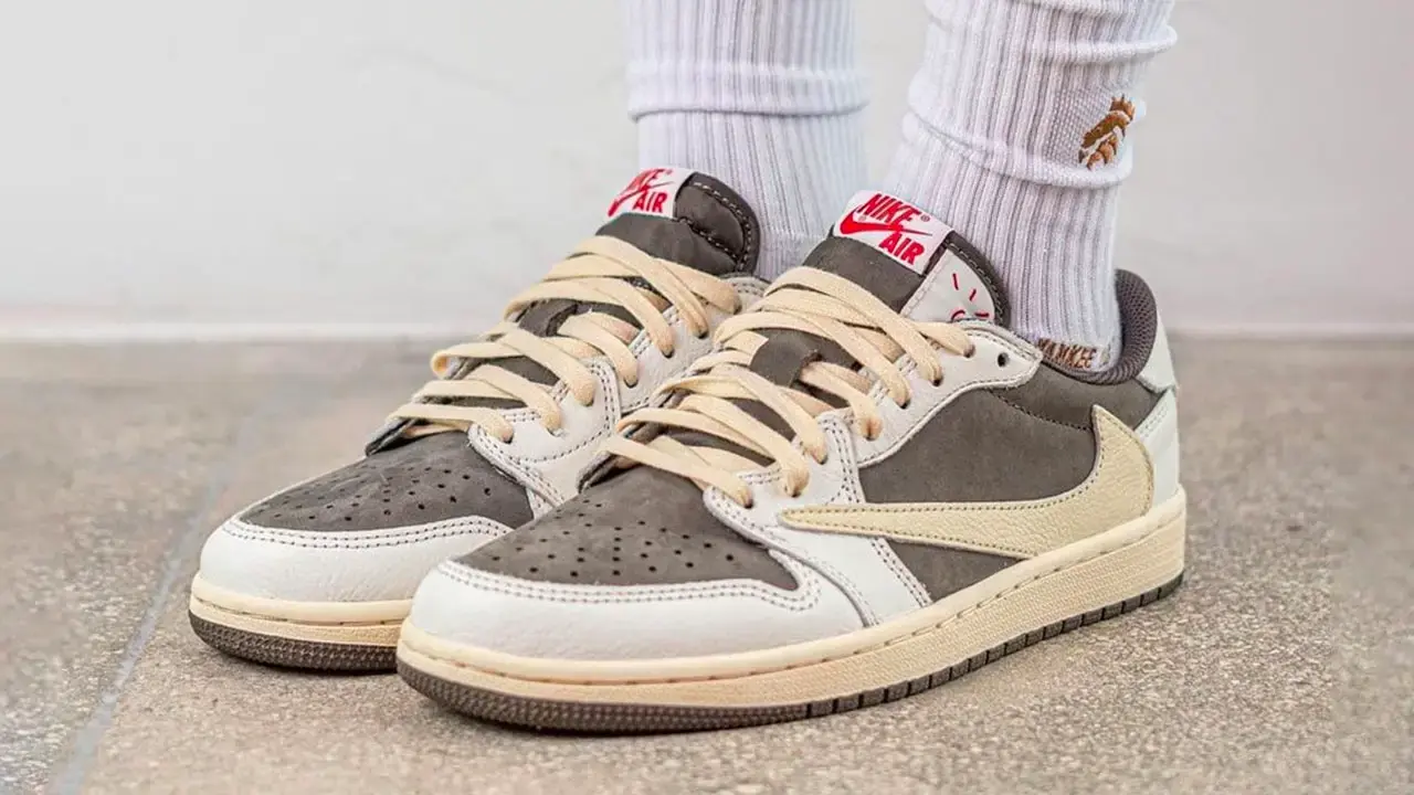 Jordan 1  Low OG SP Travis Scott Reverse Mocha