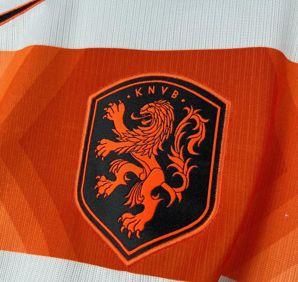 Miniatura: Camisa da Holanda 2026/27 II Modelo Torcedor Branca