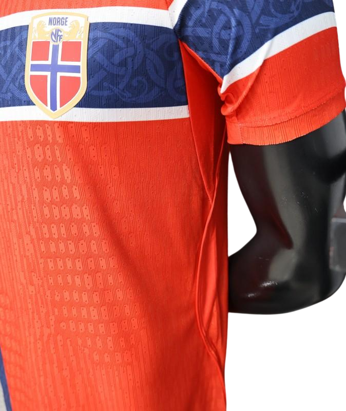 Miniatura: Camisa da Noruega 2026/27 I Modelo Jogador Vermelha