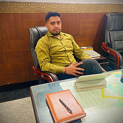 Writer: Himanshu Ratra