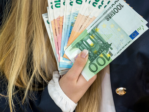 Cour d’assises des mineurs de Paris : séquestration, violences, viol par un tiers, proxénétisme aggravé et viol sur une mineure contrainte à la prostitution