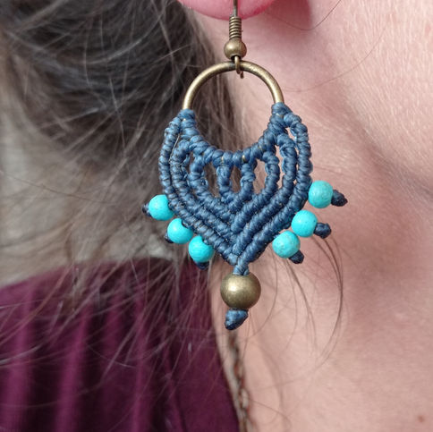 Brinco Gipsy Contas Turquesa e Latão