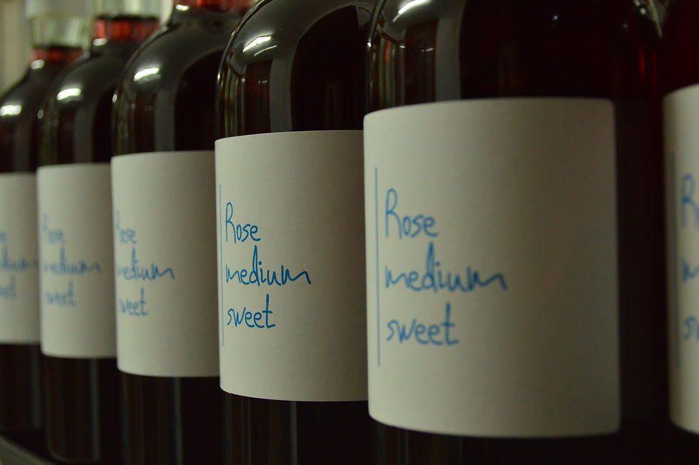 Rose medium sweet cyprus wines