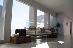 Decoración lobby hotel el refugio