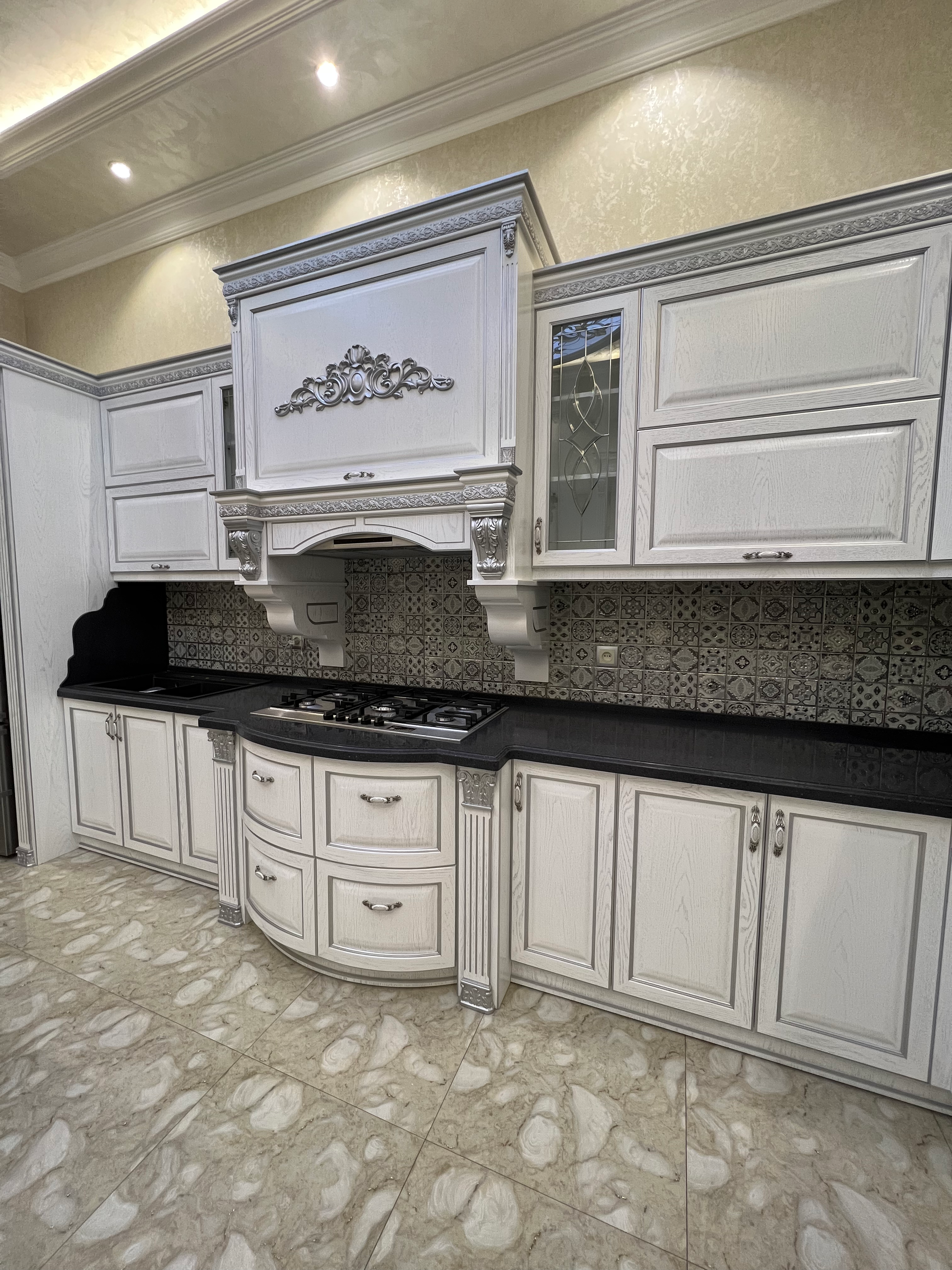 Klassik Oshxona Mebellari