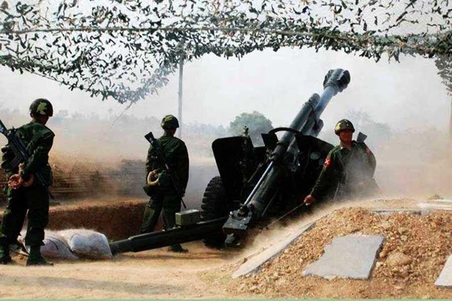 Heavy artillery exchanges intensify along Sittwe-Werathani border