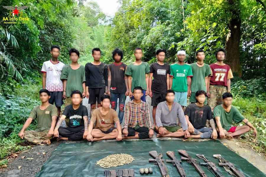 Over 30 junta troops surrender to Arakan Army in battle for strategic Nat Yay Kan base