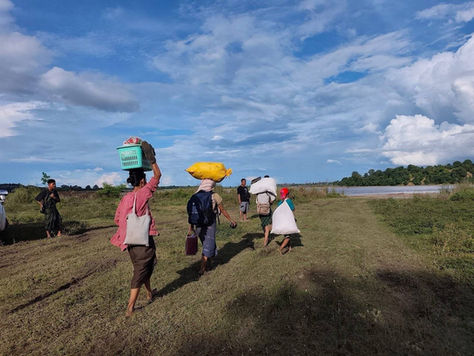 Thousands of civilians flee as junta raids ravage Magway villages