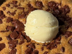 Chocolate chunk Skillet cookie (eggless)