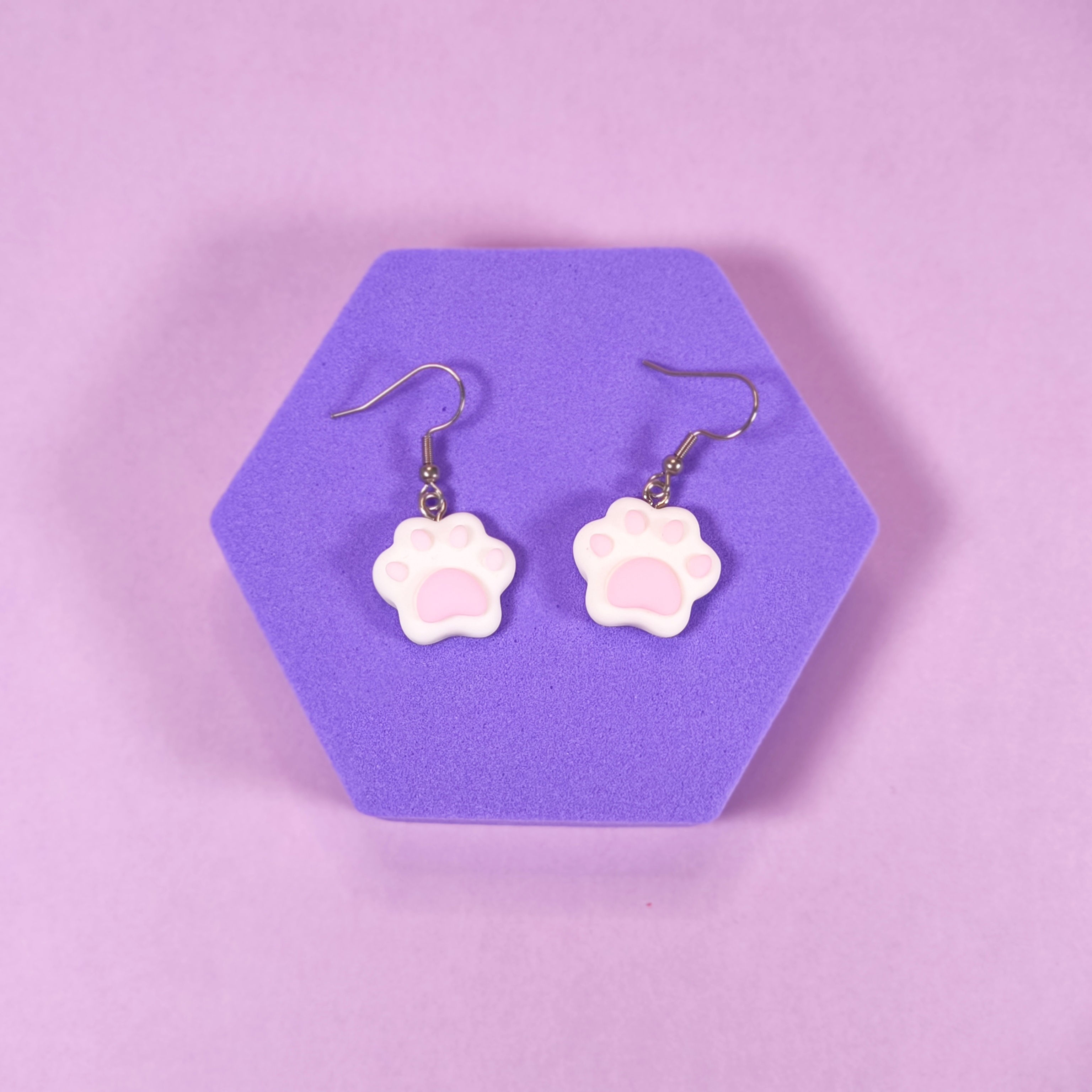 Örhängen - Vita tassar