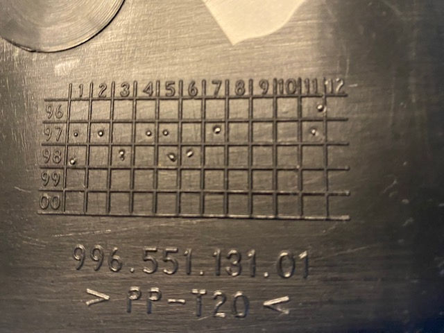 garniture coffre porsche 996