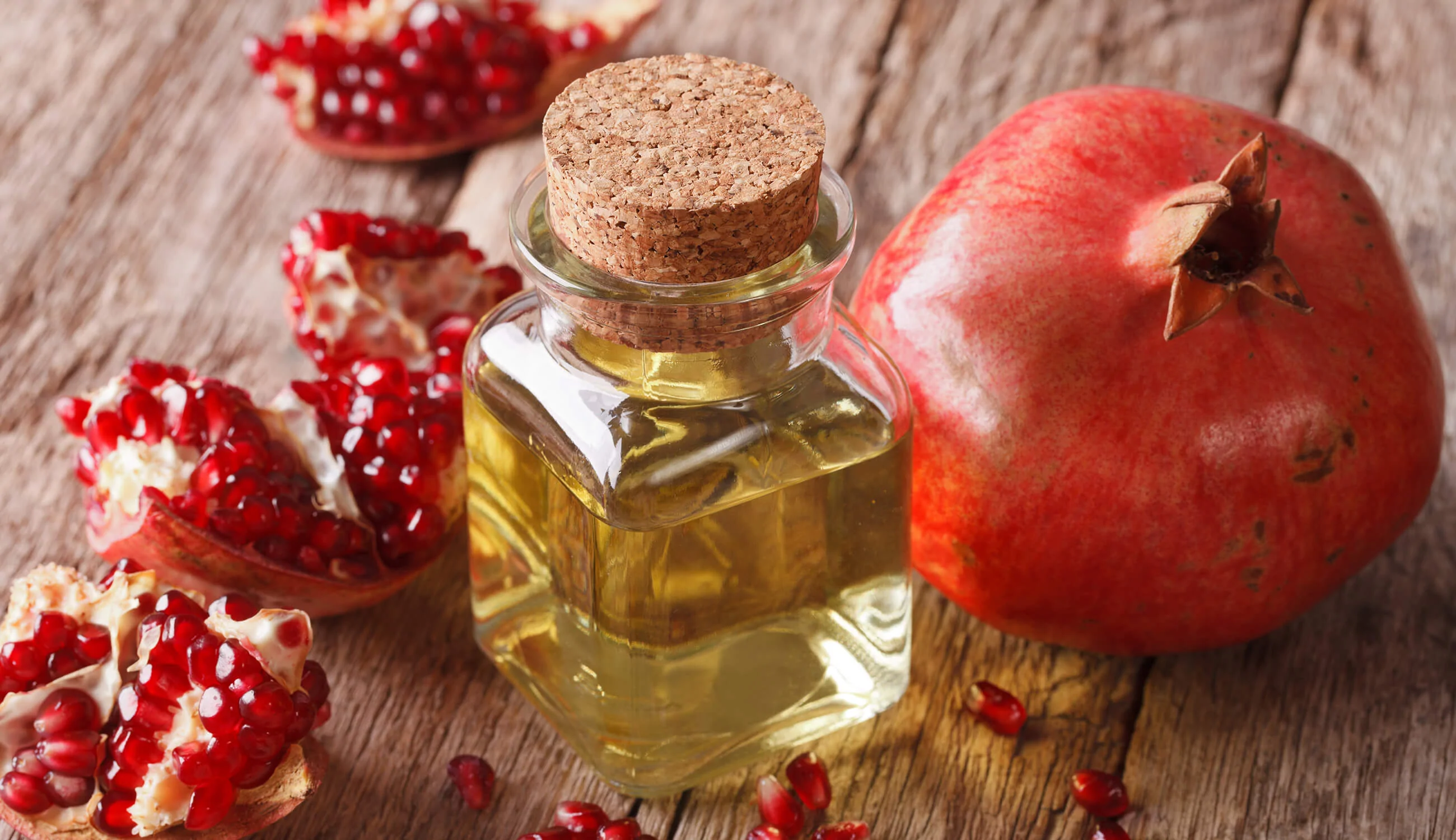 main_pomegranate_seed_oil_highlight.webp