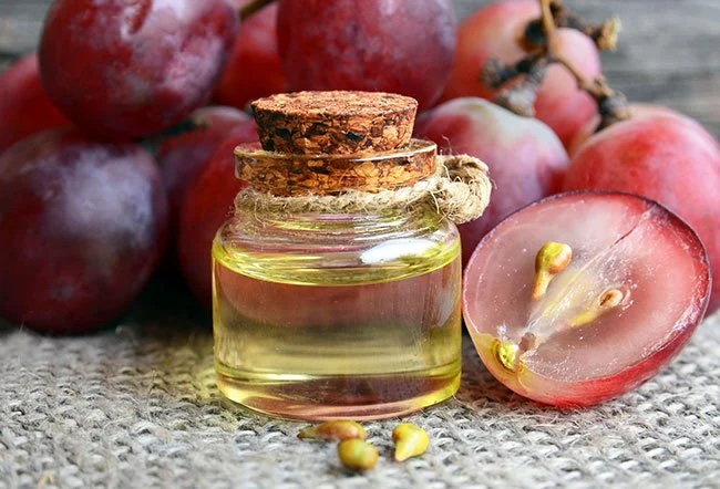 why-grapeseed-oil-is-bad-for-you.webp