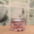 Mousse de karité framboise vue de face