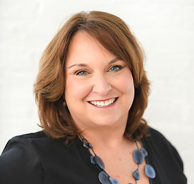 Debbi Runcie headshot