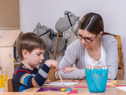 Docenti di sostegno: ruolo a 100.000 precari e riconoscimento di una indennità specifica, per ANIEF è questa la vera emergenza