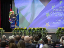 INAUGURATA UNA TARGA IN RICORDO DEL POLITICO E SCRITTORE  ALTIERO SPINELLI