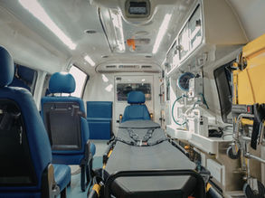 Studentessa 16enne colpita da un’impalcatura in centro a Roma: era in gita scolastica. La giovane è stata soccorsa e trasportata all’ospedale Bambino Gesù