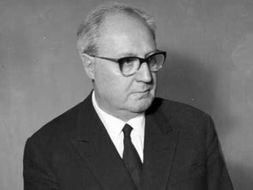 Maturità 2026, Giuseppe Saragat: discorso di insediamento all’Assemblea Costituente del 1946. Ecco l'analisi della traccia ed il TESTO completo. Tutte le INFO
