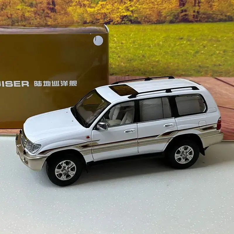 Thumbnail: 1:18 Land Cruiser 4700 Cruiser LC100 Alloy Diecast Car Model