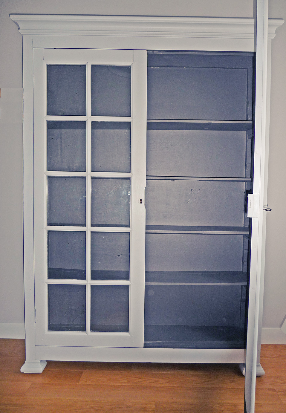 armoire repeinte