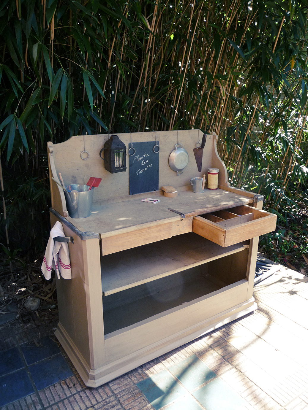 desserte Atelier de Jardin.jpeg