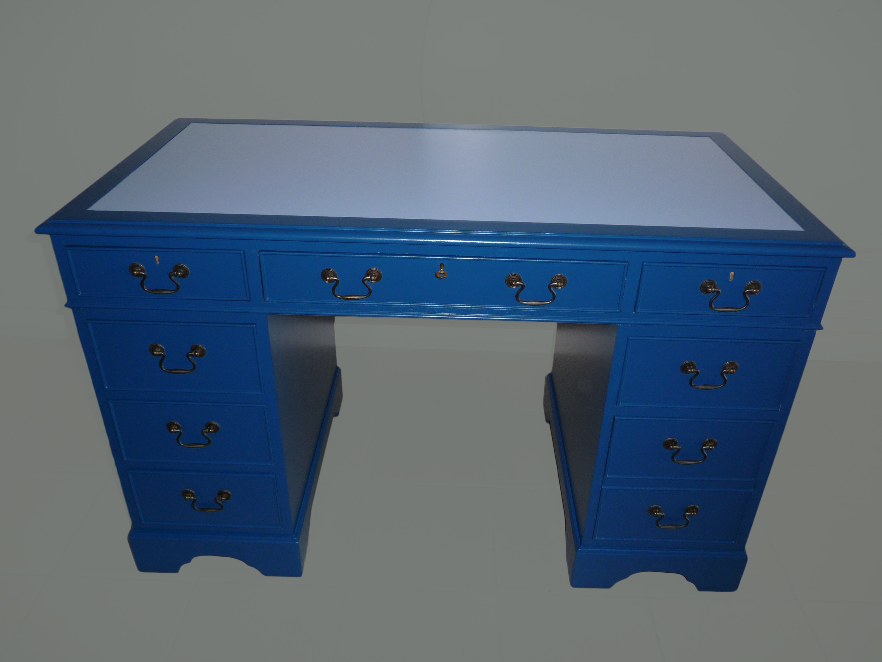 bureau repeint