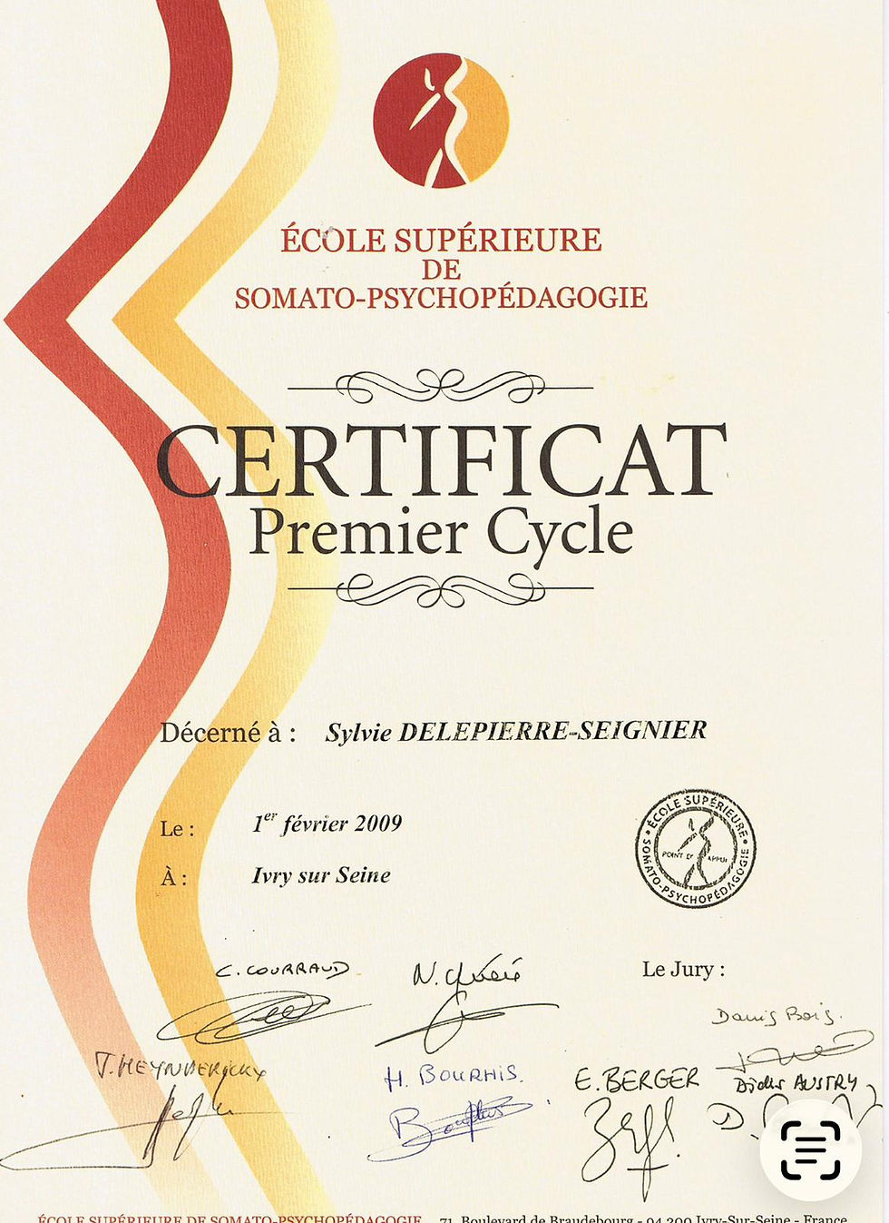 Diplome Somato Sylvie.jpeg