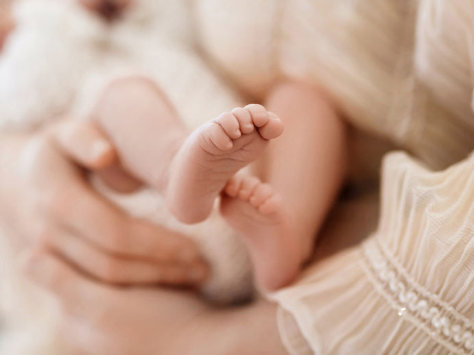 sydney newborn photographer newborn lifestyle session