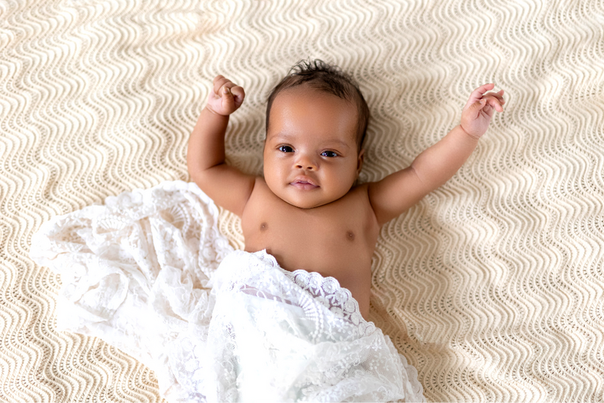 newborn photographers Sydney lifestyle session at home