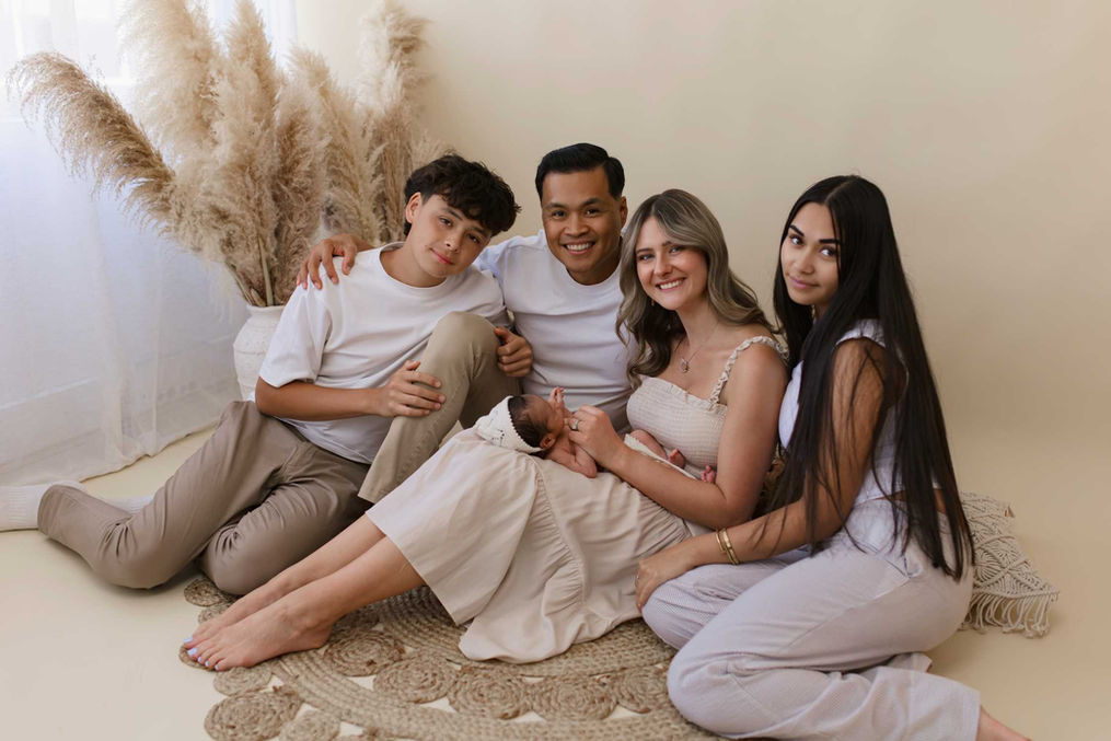newborn family photos