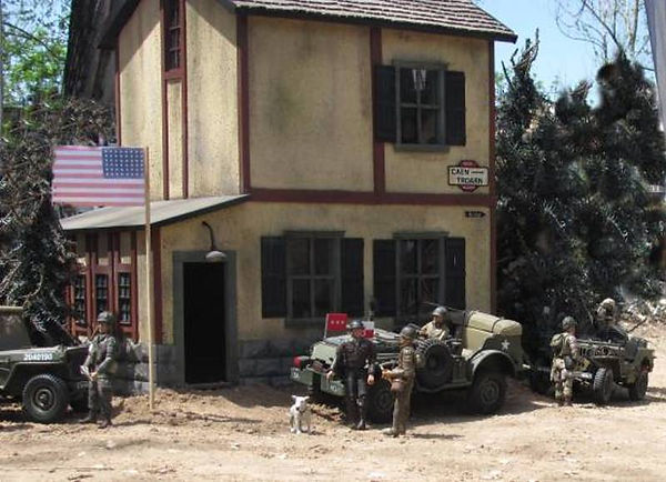Closeup Patton and bldg.jpg