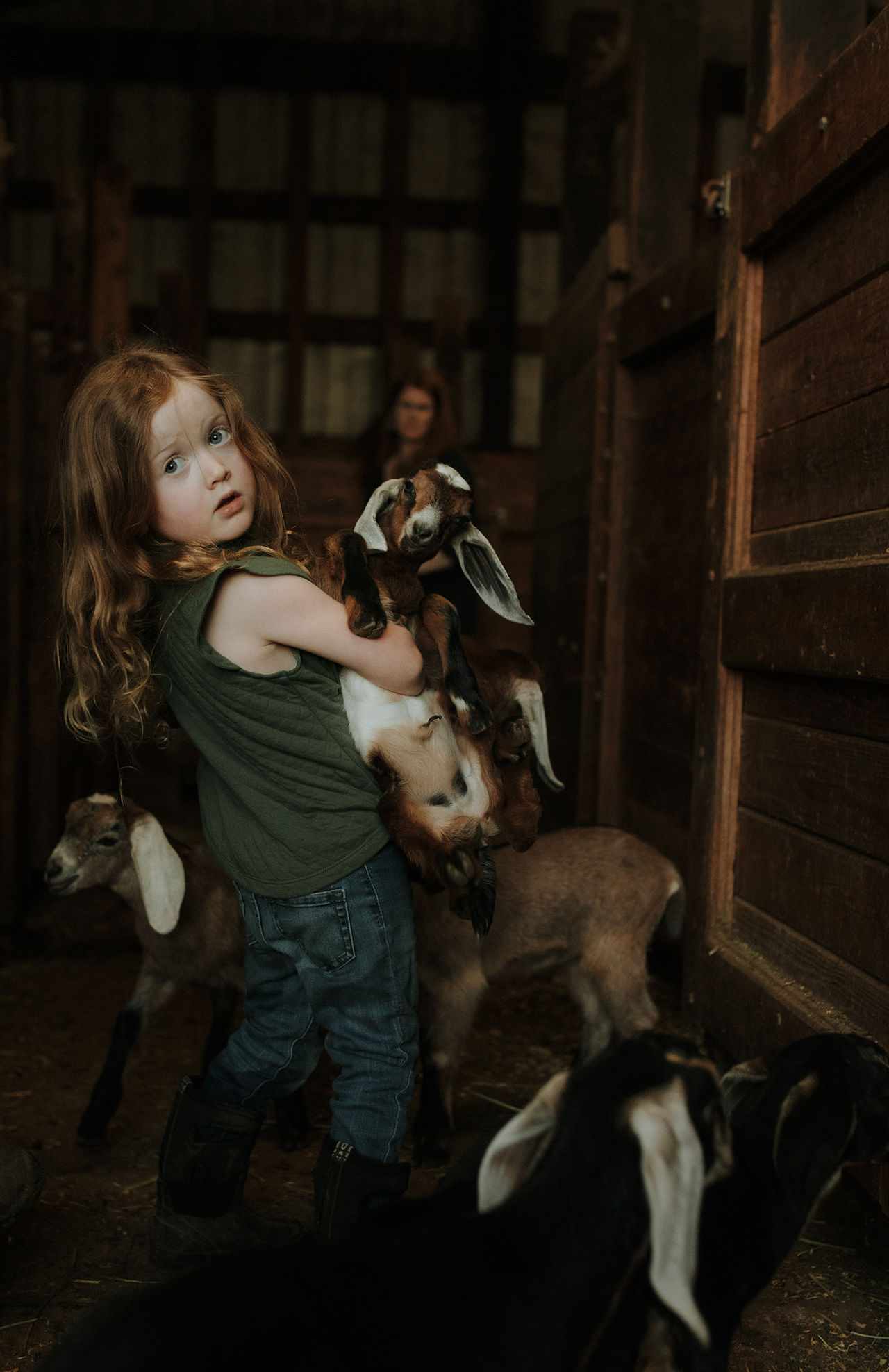 sandy oregon goat farm family photographer